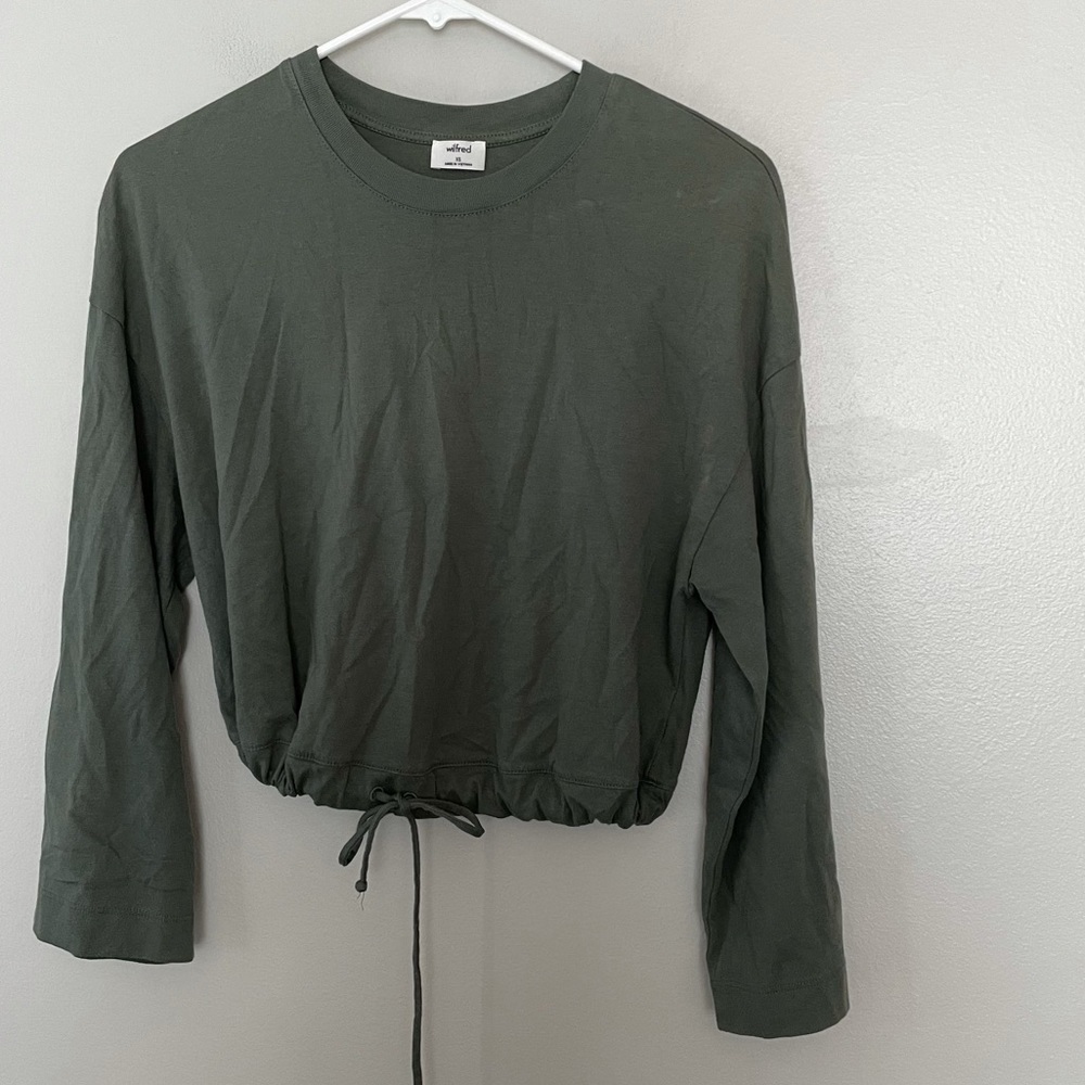 Aritzia Wilfred Cropped Long Sleeve Shirt